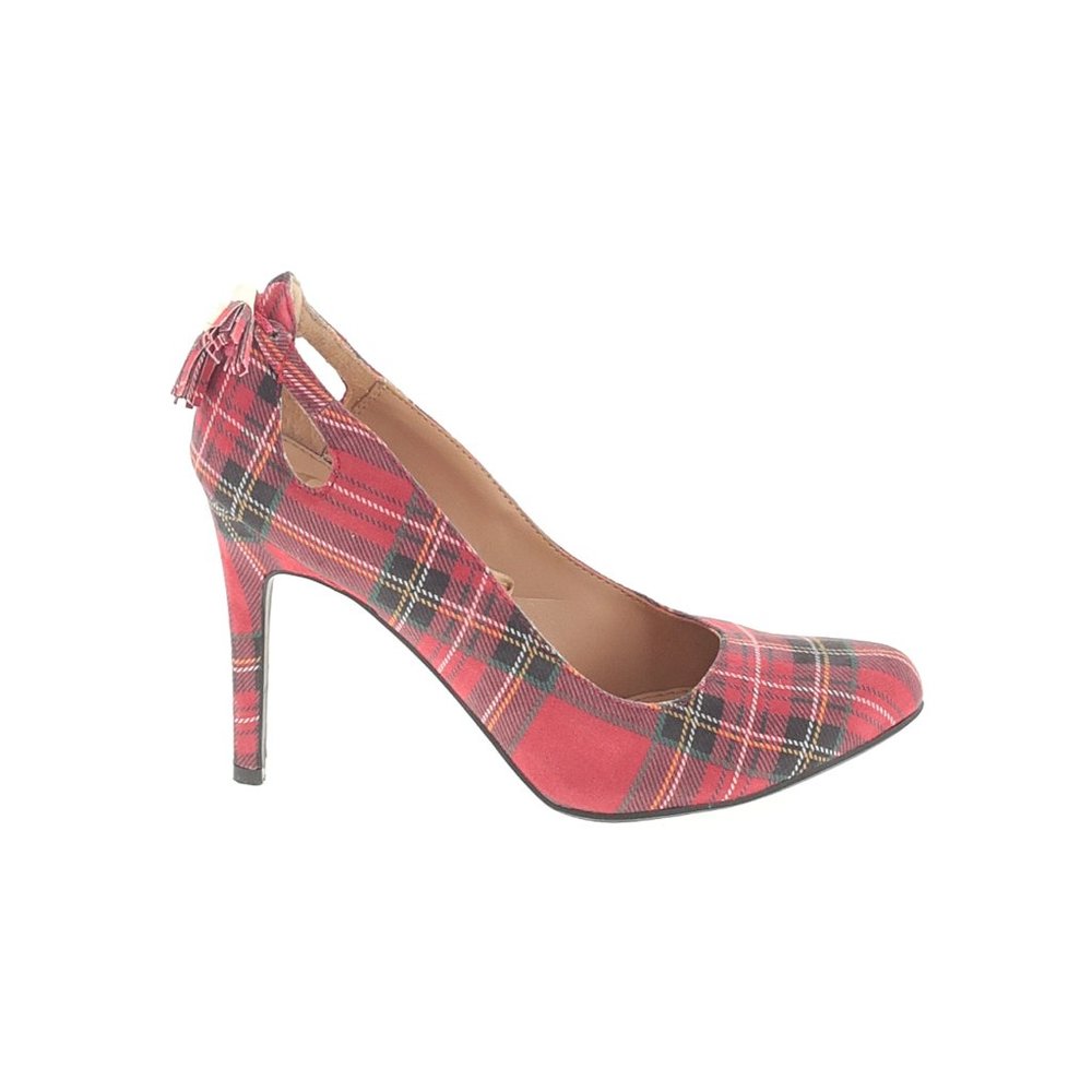 PLAID RED HEELS SIZE 7